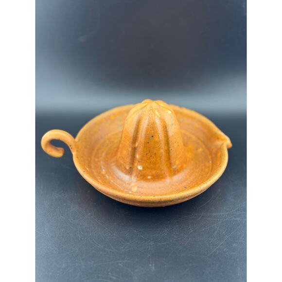 Studio Pottery Hand Citrus Juicer - Picture 1 of 7